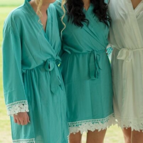 Bridesmaid Robe - Picture 2 of 3